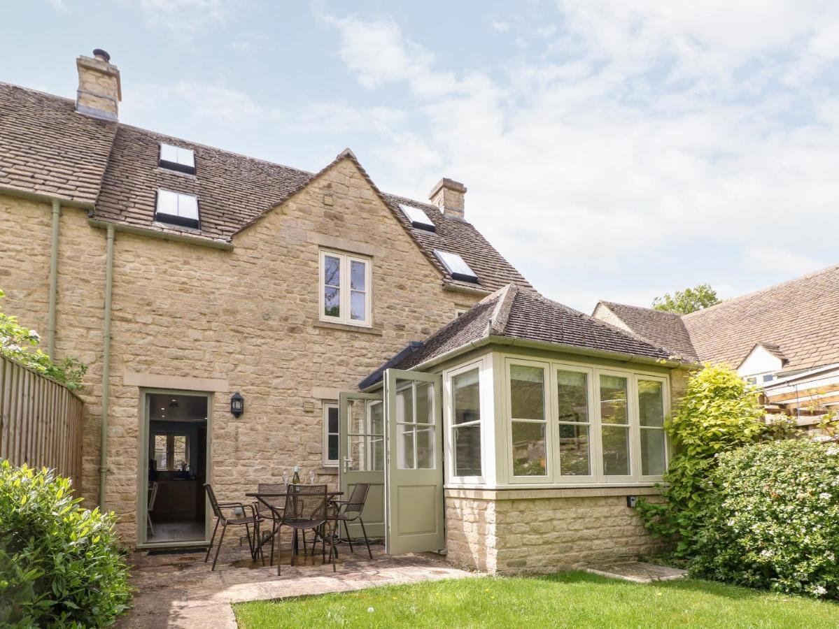 3 Painters Field Villa Cirencester Kültér fotó