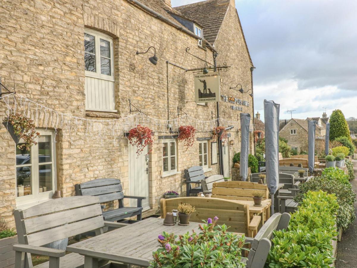 3 Painters Field Villa Cirencester Kültér fotó